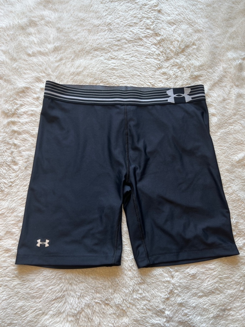 Under Armour Heat Gear Alpha Shorts Size L Black 7”